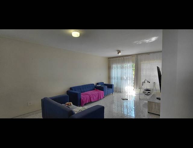 3 BEDROOM APARTMENT FOR SALE IN MANOR GARDENS